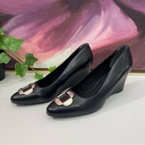 ANN KLEIN Sarina Pointed Toe Wedge Pump In Black Smooth Size 8.5 - Picture 6 of 14
